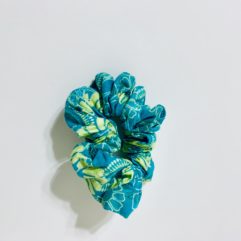 Water flower scrunchie